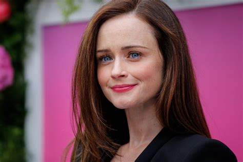 alexis bledel nuda|Alexis Bledel (@alexisbledelofficial)